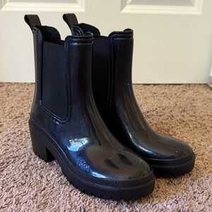 Nicole Miller Glossy Black Ankle Boots